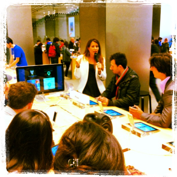conferencia Domina Instagram en el Iphone en Apple Store Barcelona, con Carolina de Britos